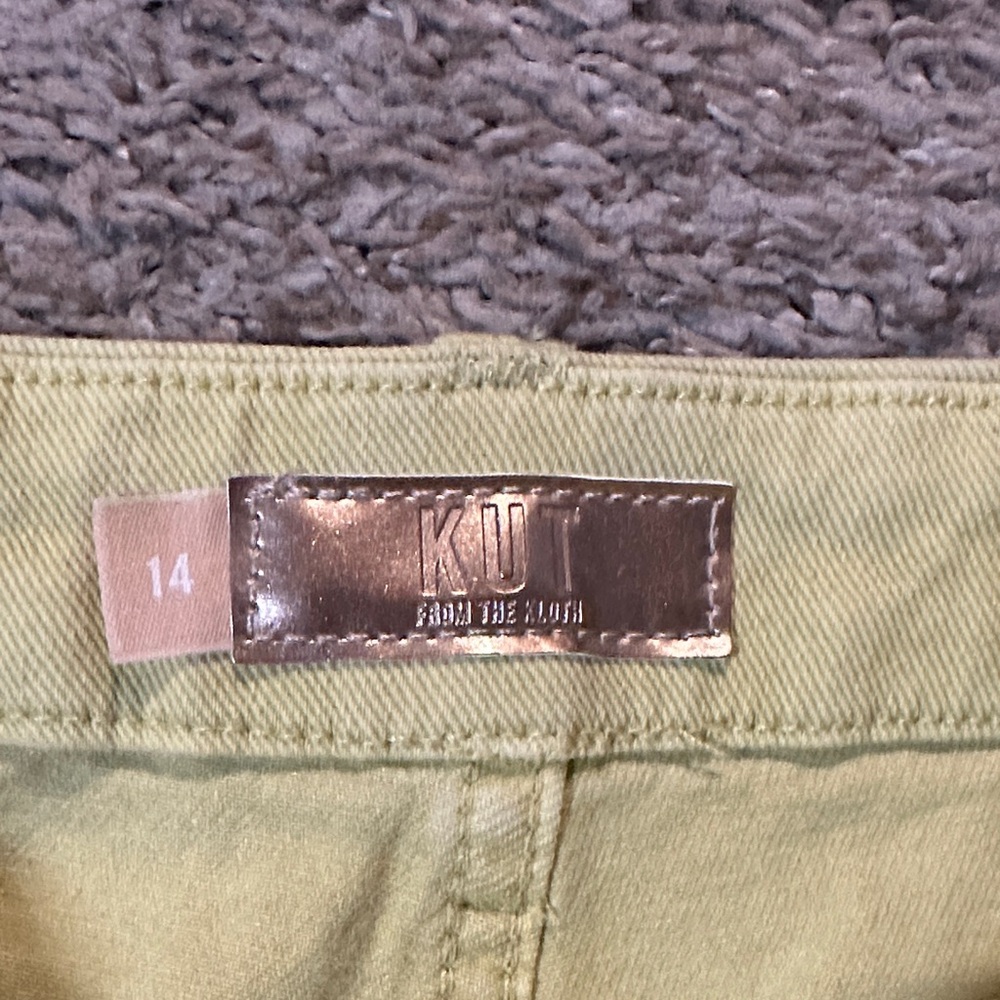 Kut from the Kloth Meg Flare Jeans in Yellow Size 14 - Picture 5 of 7